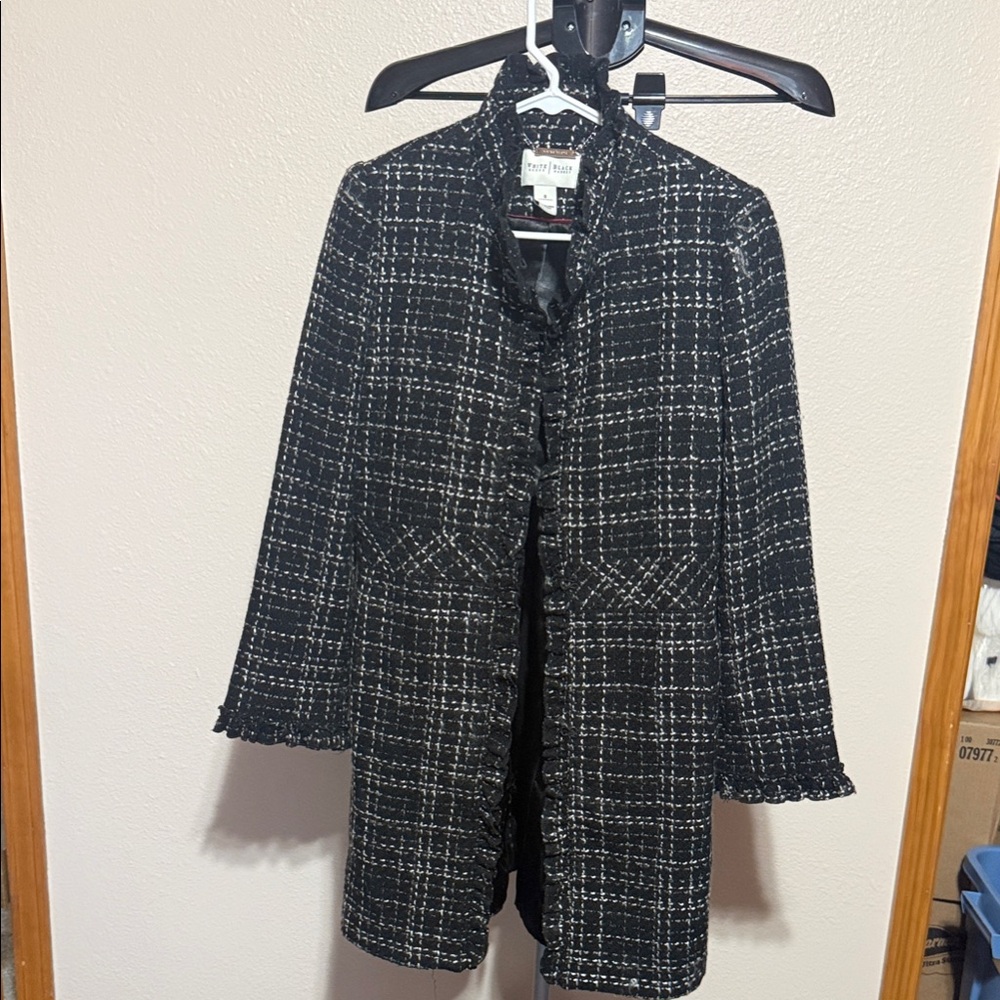 White House Black Market‎ Tweed Blazer